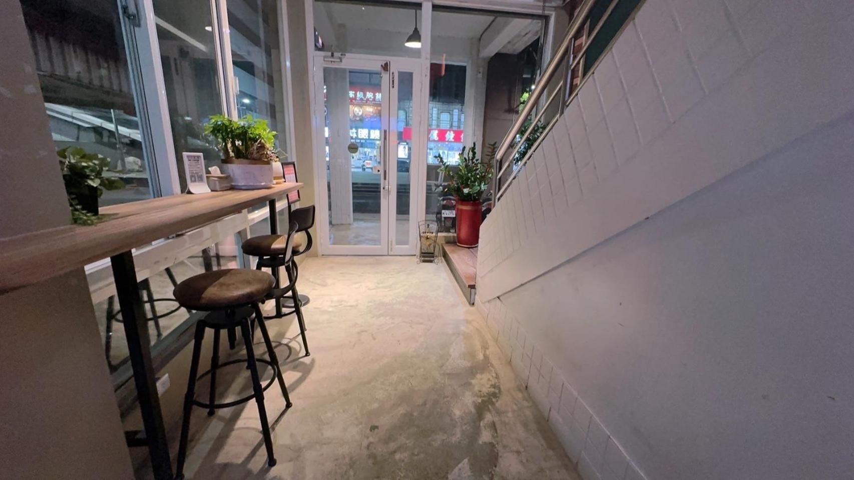 Like Hostel & Bar Lounge Καοσιούνγκ Εξωτερικό φωτογραφία